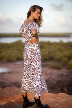 Load image into Gallery viewer, The Kora-Tropics