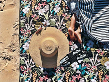 Load image into Gallery viewer, Kollab - Picnic Mat Hibiscus