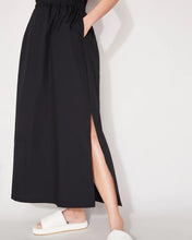 Load image into Gallery viewer, Everyday Skirt - Black