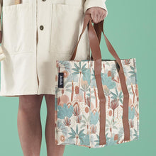 Load image into Gallery viewer, Kollab x Karina Jambrak - Desert Market Bag