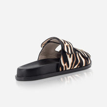 Load image into Gallery viewer, Sol Sana Versus Footbed - Zebra