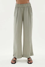 Load image into Gallery viewer, Layer'd Takt Pant - Dried Sage