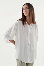 Load image into Gallery viewer, Layer'd Vise Shirt - Ivory