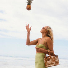 Load image into Gallery viewer, Kollab x Billabong - Lunch Box Dream Days