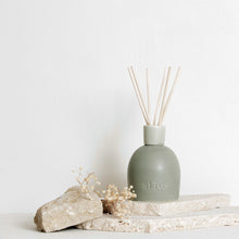 Load image into Gallery viewer, Blackcurrant &amp; Caribbean Wood Diffuser