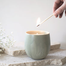Load image into Gallery viewer, Blackcurrant &amp; Caribbean Wood Soy Candle