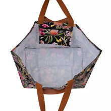 Load image into Gallery viewer, Kollab - Beach Bag Bottle Brush