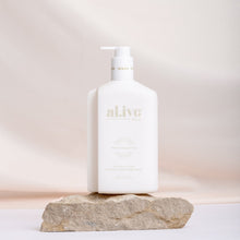 Load image into Gallery viewer, Hand &amp; Body Wash - Mango &amp; Lychee