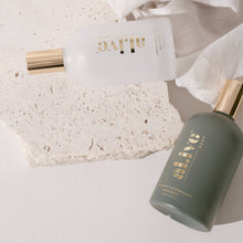 Load image into Gallery viewer, Sweet Dewberry &amp; Clove Room Spray