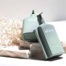 Load image into Gallery viewer, Wash &amp; Lotion Duo + Tray - Kaffir Lime &amp; Green Tea
